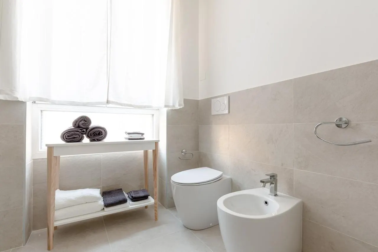 Fully Furnished Apartment-Treviso Center 0*, Treviso Italy